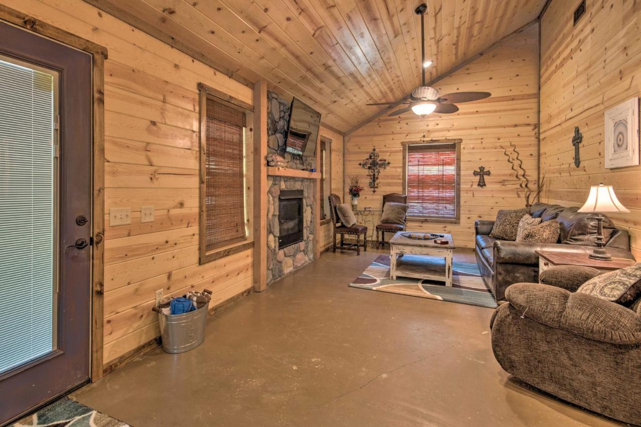 Cabin With Hot Tub Near Broken Bow Lake And Hiking Exteriér fotografie